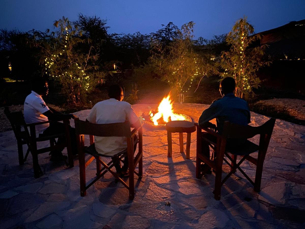 Murchison Falls Bamboo Village Paraa Exterior foto